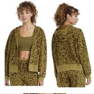 Green cheetah print sweat suit